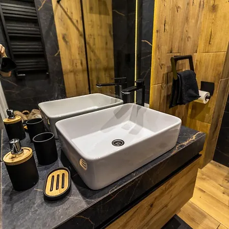 Apartman Exclusive Place With Underground Parking And Terrace