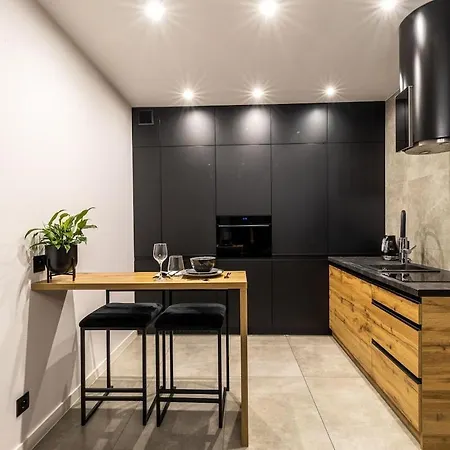 Exclusive Place With Underground Parking And Terrace Apartment *
