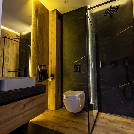 アパート Exclusive Place With Underground Parking And Terrace オシフィエンチム